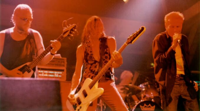 UFO live
