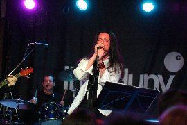 DANNY VAUGHN (Live at The Cluny, Newcastle, U.K., December 13, 2008)