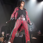 ALICE COOPER (Live at Metro Radio Arena, Newcastle, U.K., November 2, 2015)
