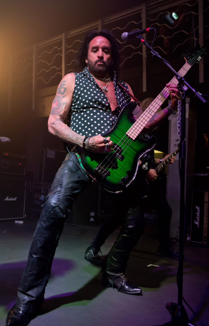 THE DEAD DAISIES (Live at The Riverside, Newcastle, U.K., November 15, 2016) THE DEAD DAISIES (Live at The Riverside, Newcastle, U.K., November 15, 2016)
