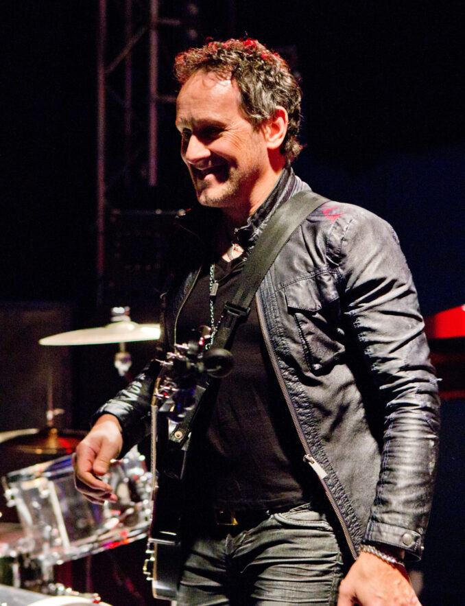 Vivian Campbell of LAST IN LINE (Live at O2 Academy, Newcastle, U.K., December 1, 2016)
