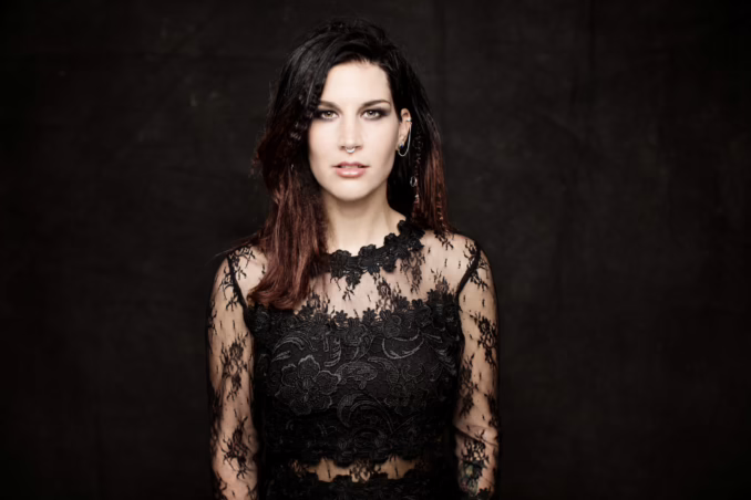 Charlotte Wessels (Delain) Charlotte Wessels (Delain)