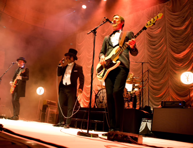 VINTAGE TROUBLE (Live at The Sage, Gateshead, U.K., New Year's Eve 2016) VINTAGE TROUBLE (Live at The Sage, Gateshead, U.K., New Year's Eve 2016)
