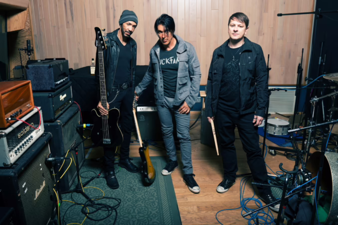 KXM (George Lynch, Doug Pinnick, Ray Luzier). KXM (George Lynch, Doug Pinnick, Ray Luzier)