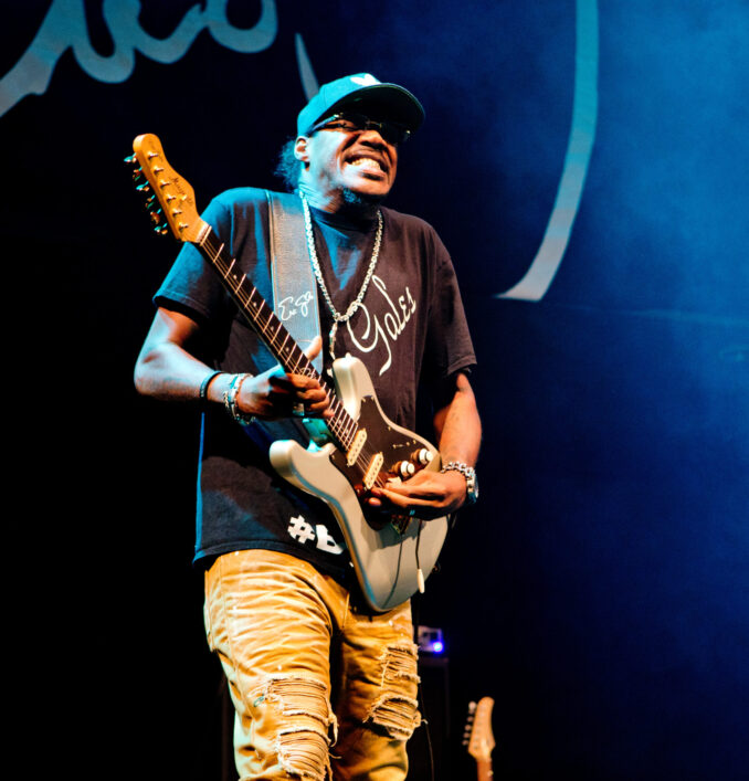 ERIC GALES (Live at The Sage, Gateshead, U.K., May 29, 2017)