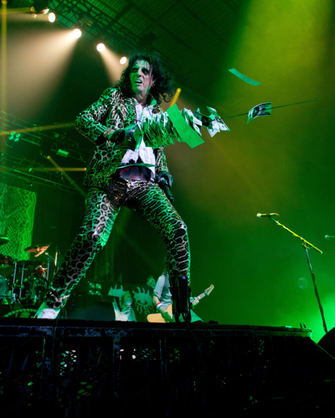 ALICE COOPER (Live at The First Direct Arena, Leeds, U.K., November 11, 2017)