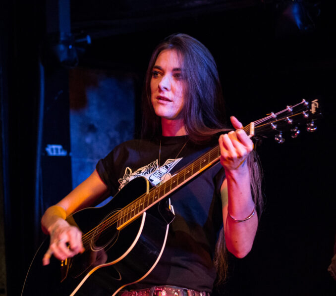 GILL MONTGOMERY (Live at The Cluny 2, Newcastle, U.K., October 10, 2018)