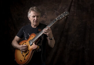 Rik Emmett