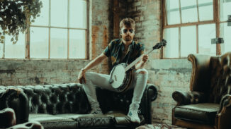 Fraser Edwards playing banjo